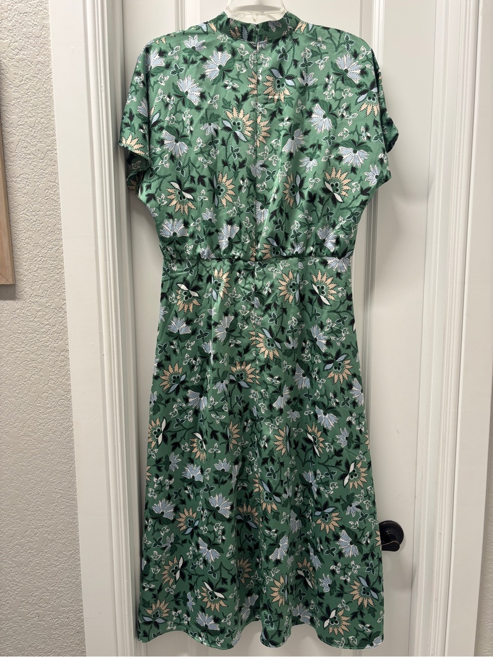 Ann Taylor Green Floral Midi Dress- Size 6 - Picture 3 of 4